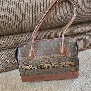 Foti Calja Italian leather handbag